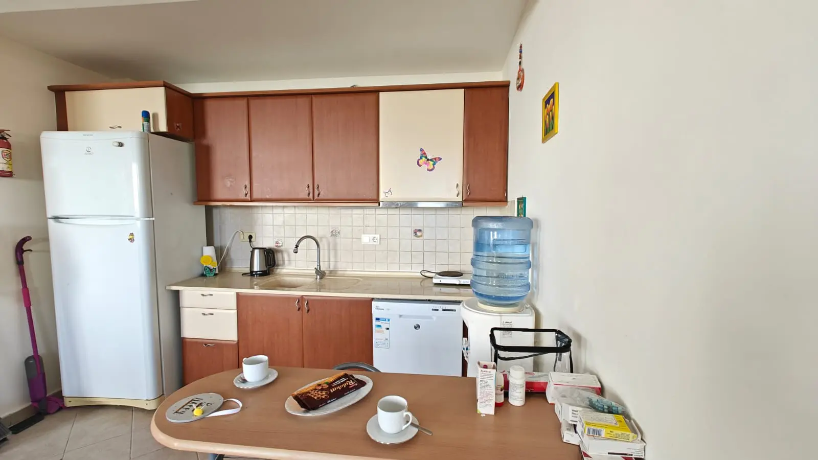 Fitted kitchen